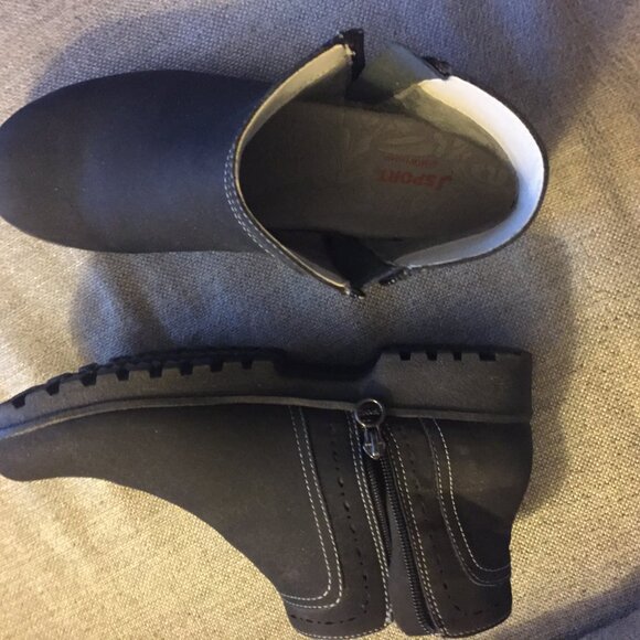 J Sport Memory Foam Booties Size 10M Black - Picture 1 of 8
